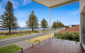 4A Franklin Pde Encounter Bay - BYO Linen
